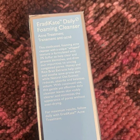 Kate Somerville EradiKate® 3% Sulfur Daily Foaming Cleanser 4 Fl Oz. - Picture 7 of 7